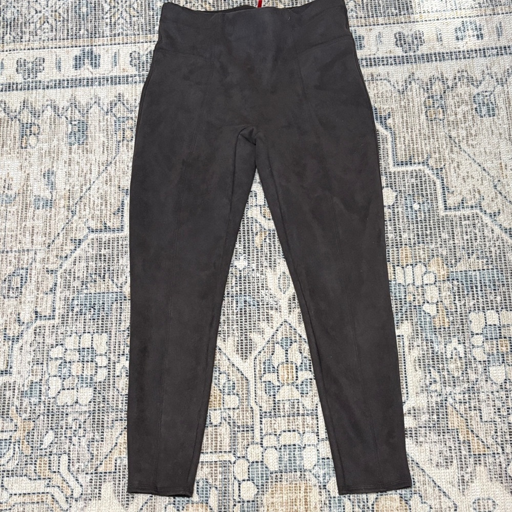 Spanx sueded legging. Size L